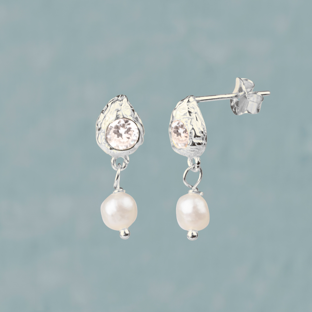 1 x Sparkling Pearls // Medium