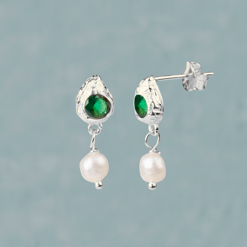 1 x Sparkling Pearls // Medium