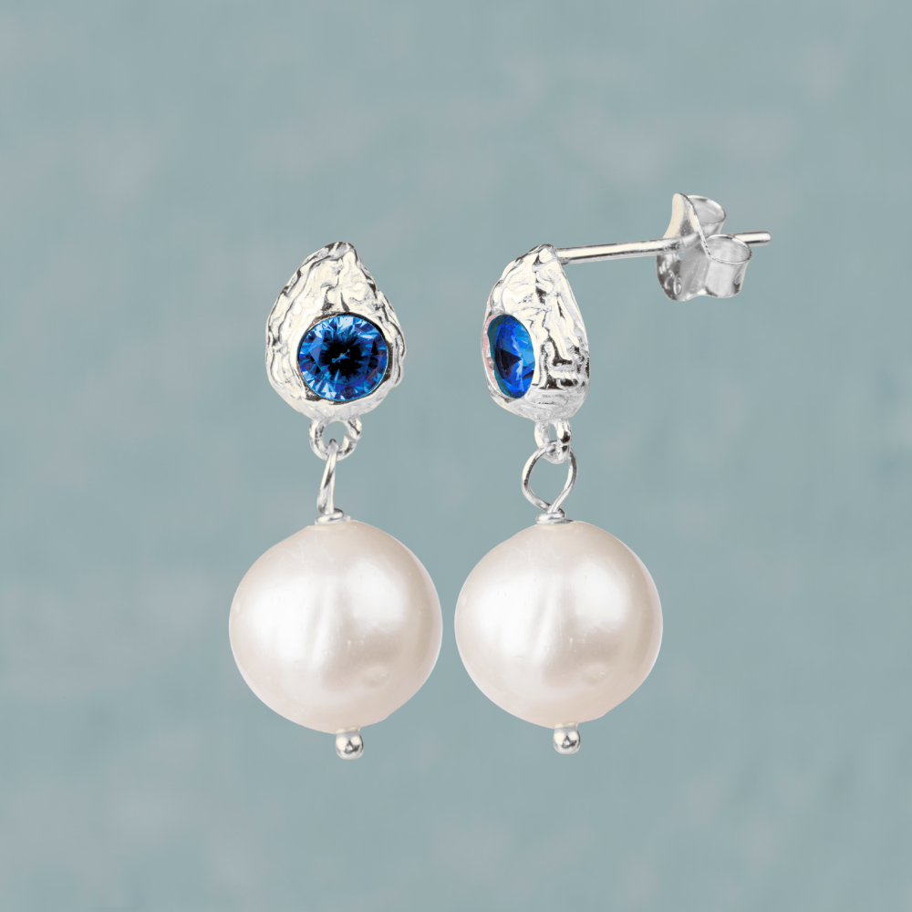 1 x Sparkling Pearls