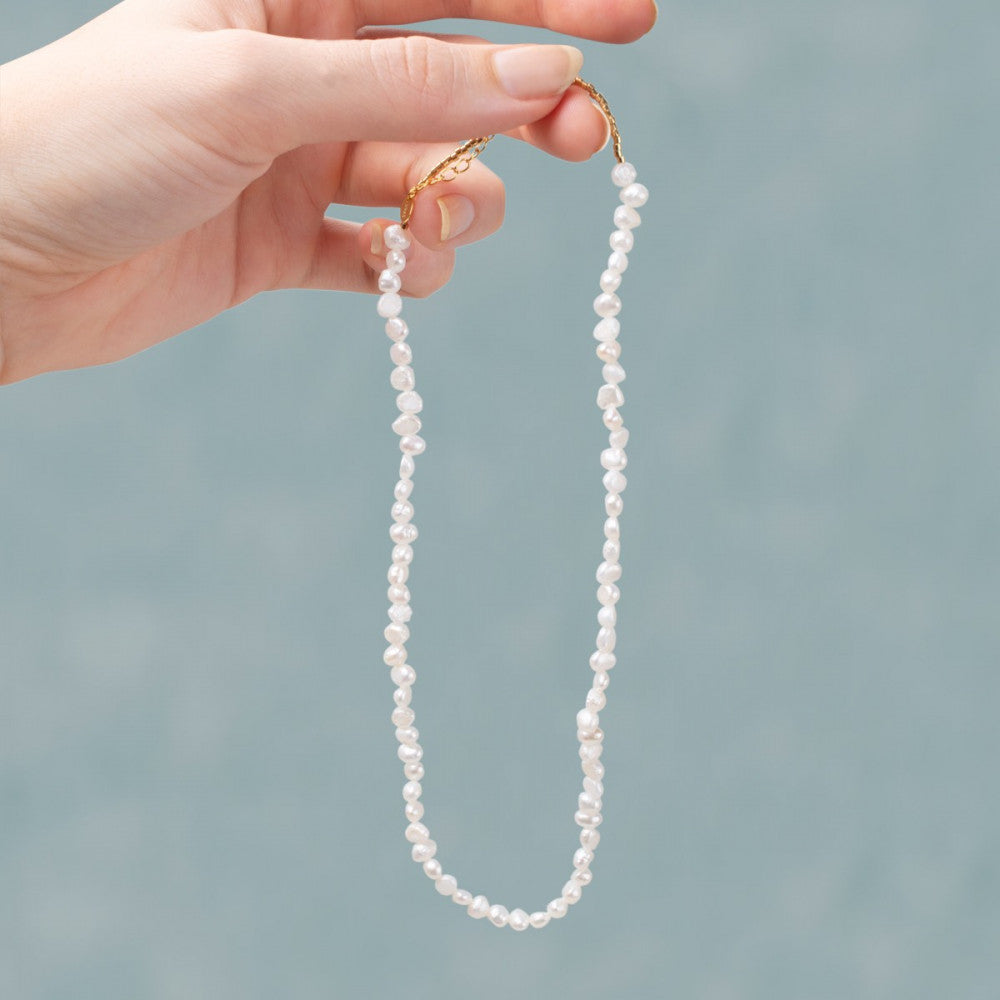 Pearly Necklace (Mellem)