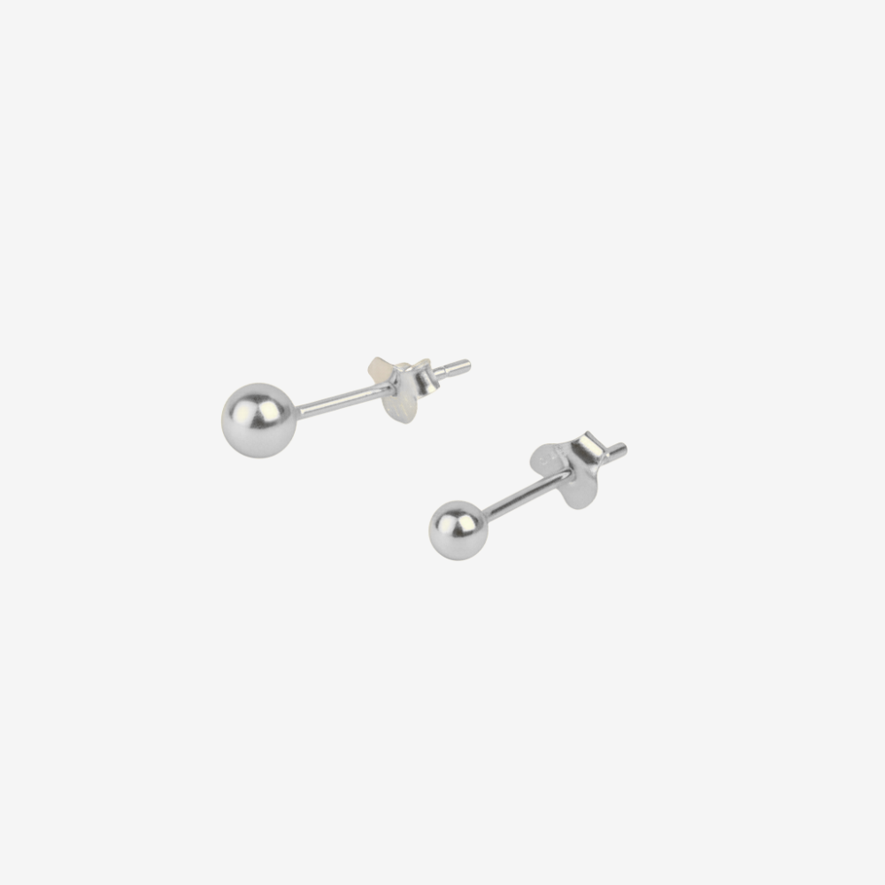 ørestikker med kugle/ ørering 2mm eller 4 mm.