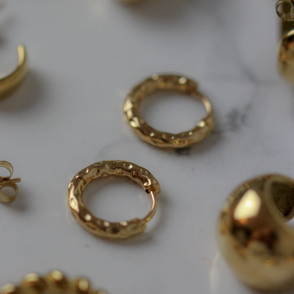 1 x Hammered Hoops